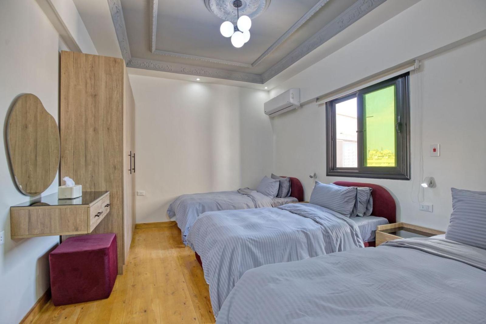 Stylish In Center Apartment