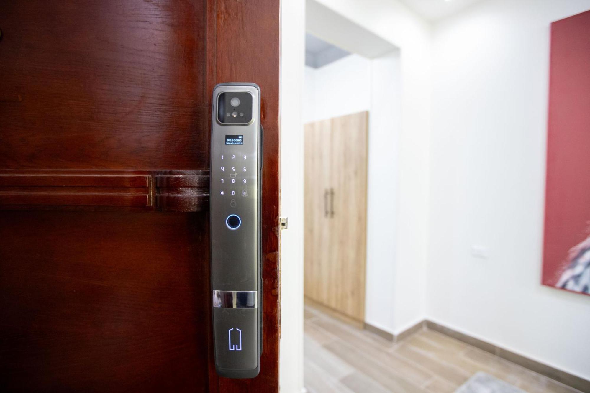 Stylish In Center Apartment Cairo